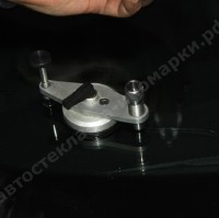 Лобовое стекло Ford Focus установка автостекол Ford Focus в Москве Лобовое стекло Ford Focus установка автостекол Ford Focus в Москве